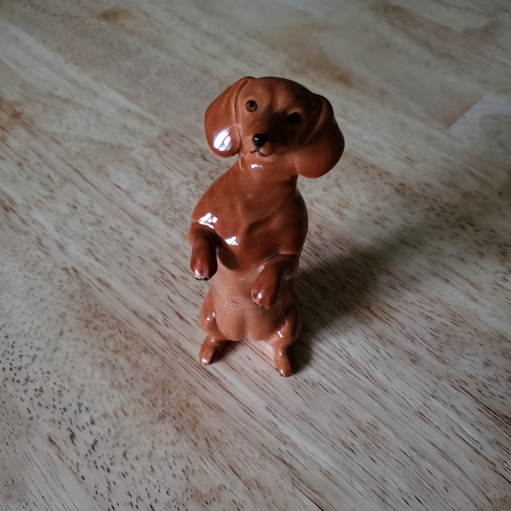 Vintage Dachshund Figurine - Beswick, England